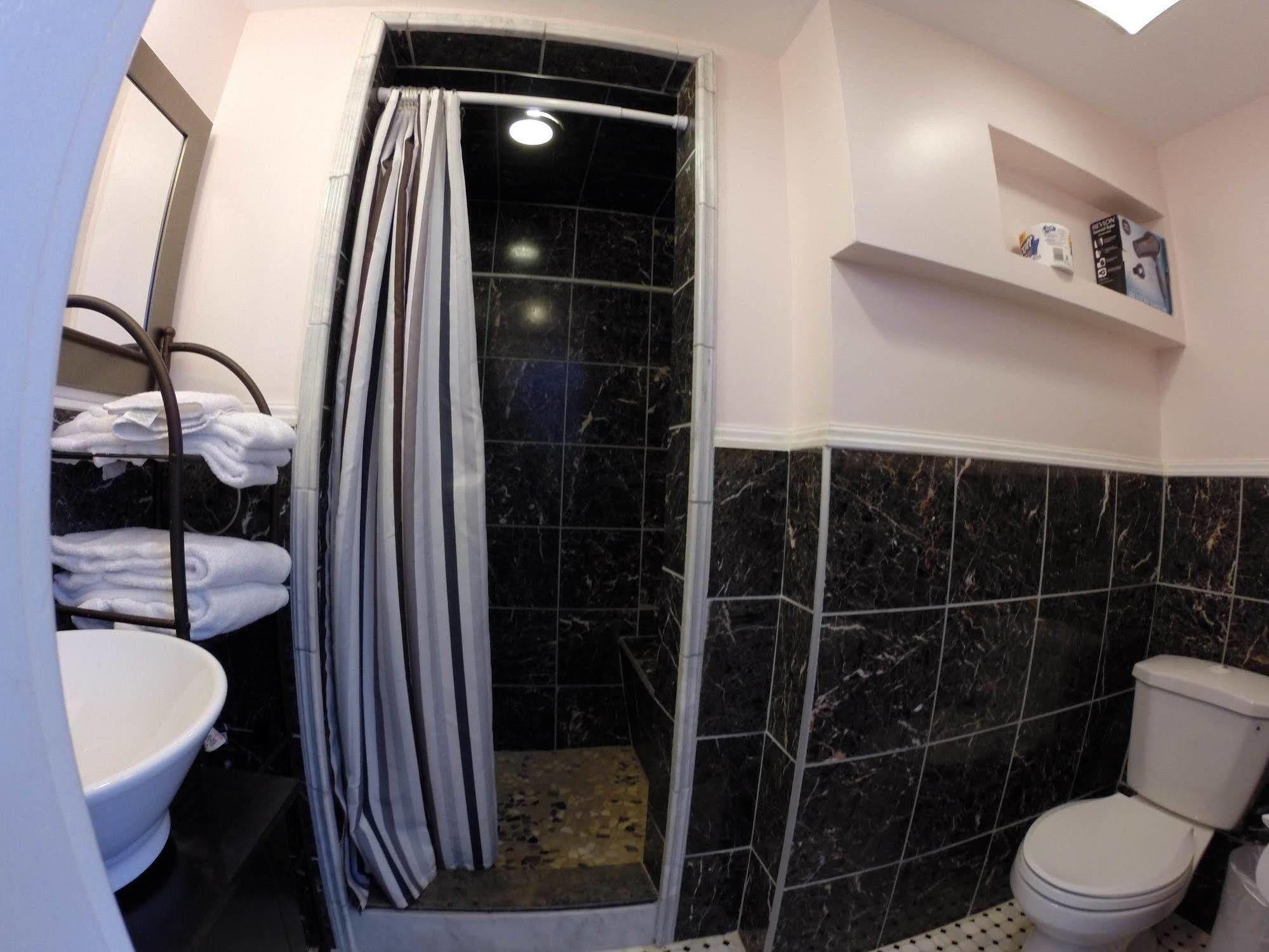 Kalorama Bed & Breakfast 3*